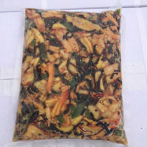 Squid Salad with Sesame 1kg | 鱿鱼沙拉（带芝麻）1kg